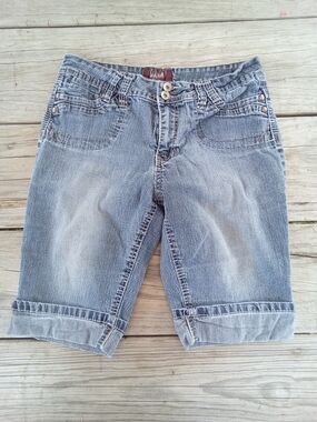 Angels Y2K Denim Bermuda Shorts Size 8 Low Rise Cuffed Thick Stitch